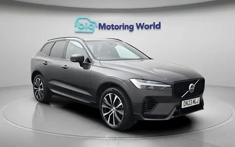 Used Volvo XC60 Plus 349 HP (256 kW) 2023 Grey SUV