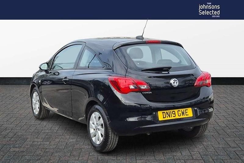 Used Vauxhall Corsa Design Edition 73 HP (53 kW) 2019 Black Hatchback