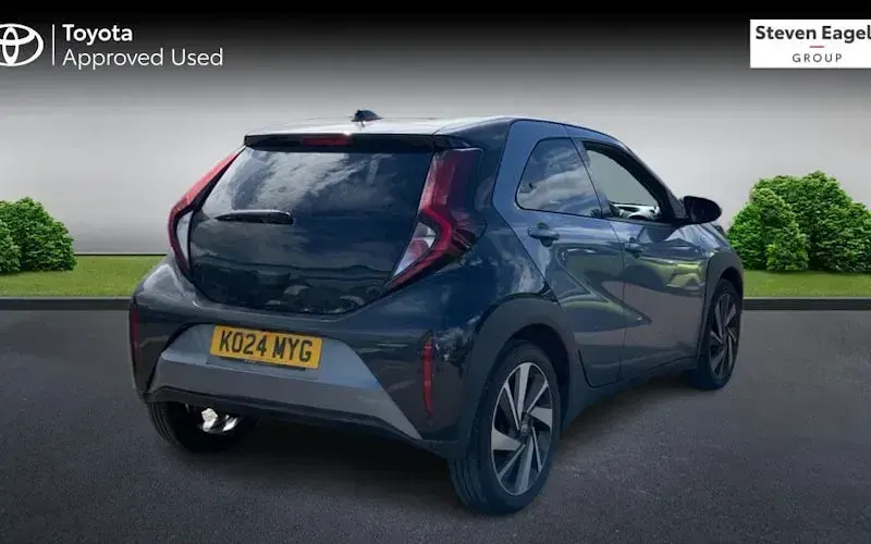 Used Toyota Aygo X 72 HP (52 kW) 2024 Blue SUV