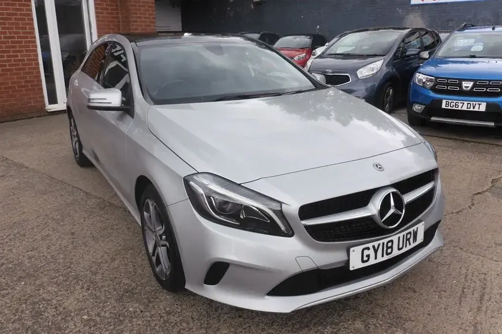 Used Mercedes A200 Sport Edition 136 HP (100 kW) 2018 Silver Hatchback