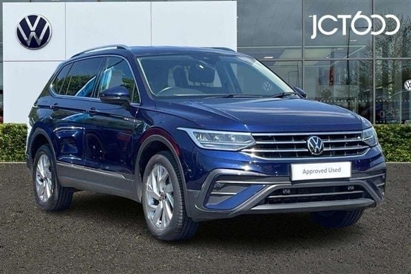 Blue Used 2022 VW Tiguan Allspace Life SUV | £19,162 (Super price) - Image 1/4