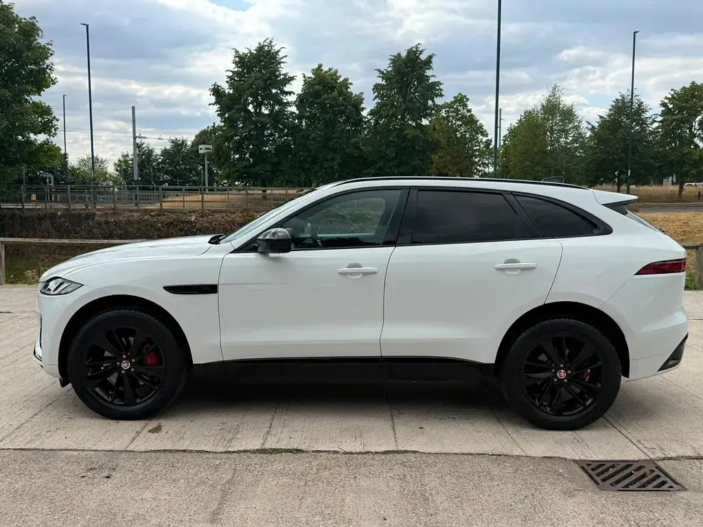 Used Jaguar F-Pace R-Dynamic 2023 White SUV