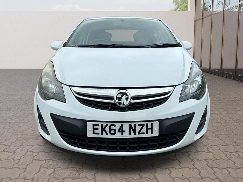 Used Vauxhall Corsa 2014 White Hatchback