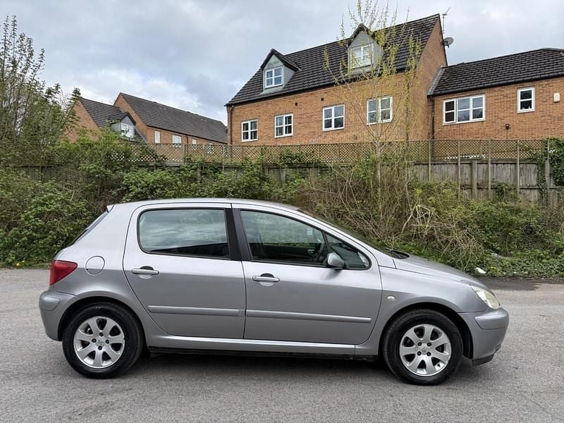 Used Peugeot 307 109 HP (80 kW) 2005 Grey Hatchback