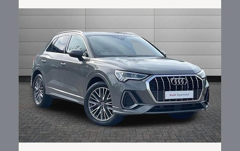 Used Audi Q3 Comfort 150 HP (110 kW) 2023 Chronos grey SUV