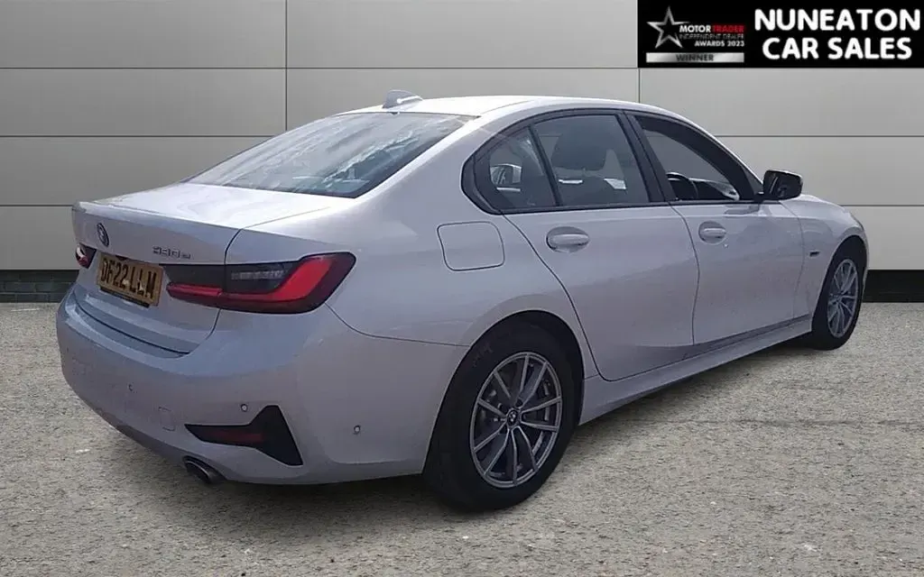 Used BMW 330e Comfort Edition 292 HP (214 kW) 2022 White Sedan