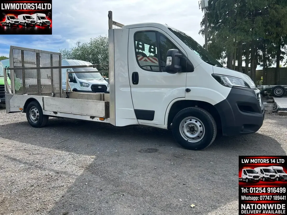 Used Peugeot Boxer 140 HP (102 kW) 2021 White Van