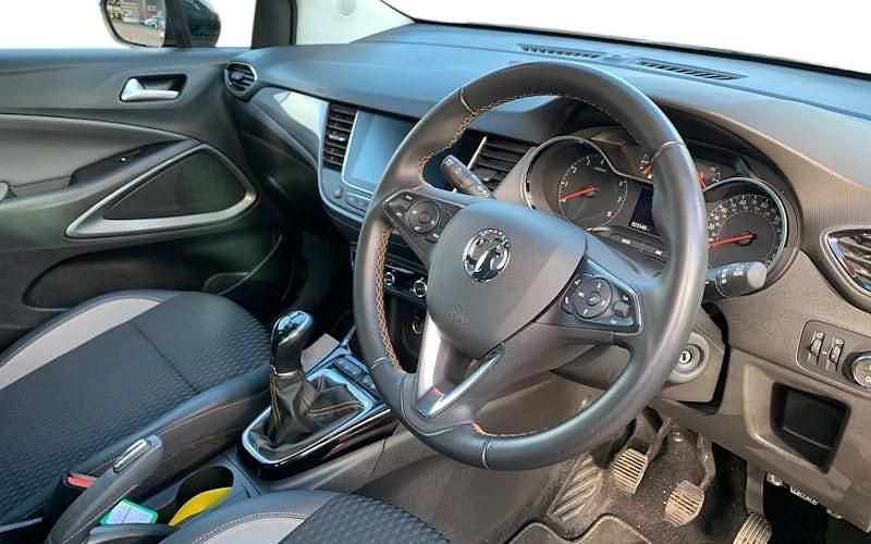 Used Vauxhall Crossland X Elite 83 HP (61 kW) 2020 Red SUV