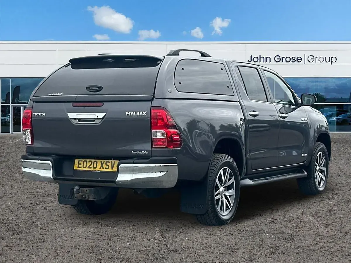 Used Toyota HiLux 150 HP (110 kW) 2020 Grey Pickup