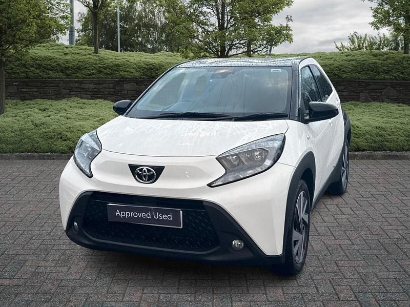 New Toyota Aygo X 72 HP (52 kW) 2025 White SUV