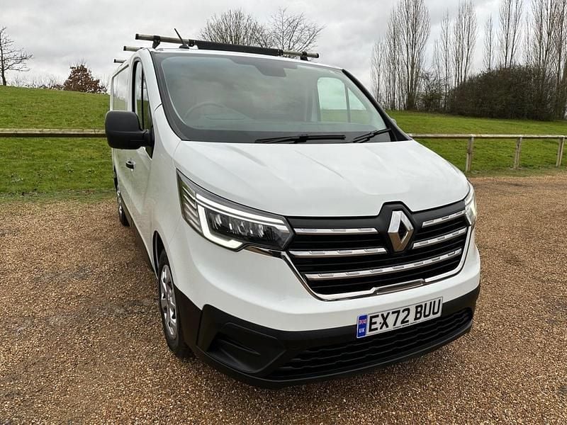White Used 2022 Renault Trafic Business Van | £13,975 (Good price) - Image 1/4
