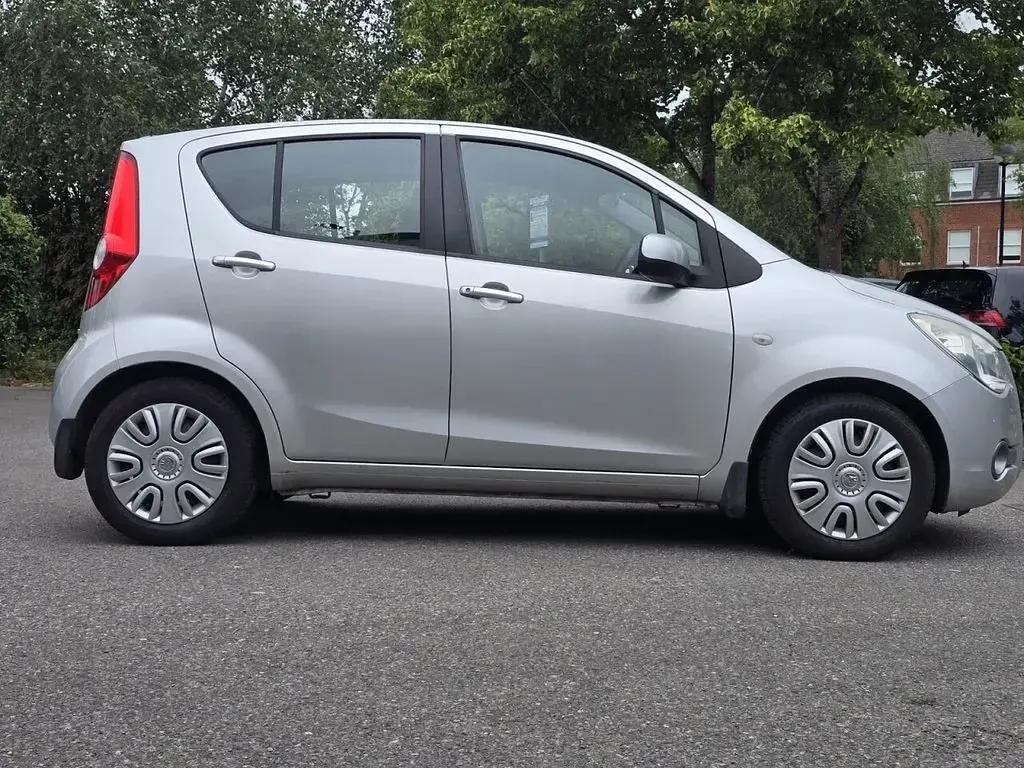 Used Vauxhall Agila S 2011 Silver MPV