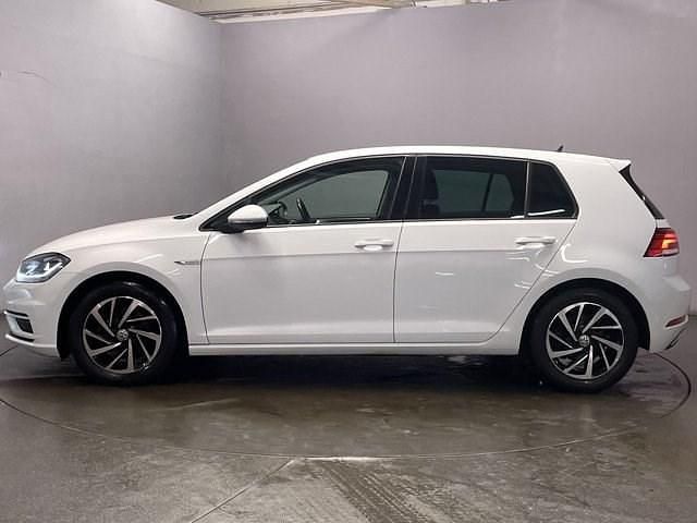 Used VW Golf VII Edition 150 HP (110 kW) 2019 White Hatchback