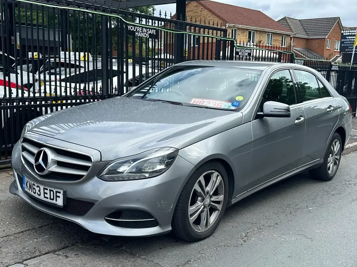 Used Mercedes E220 SE 2013 Silver Sedan