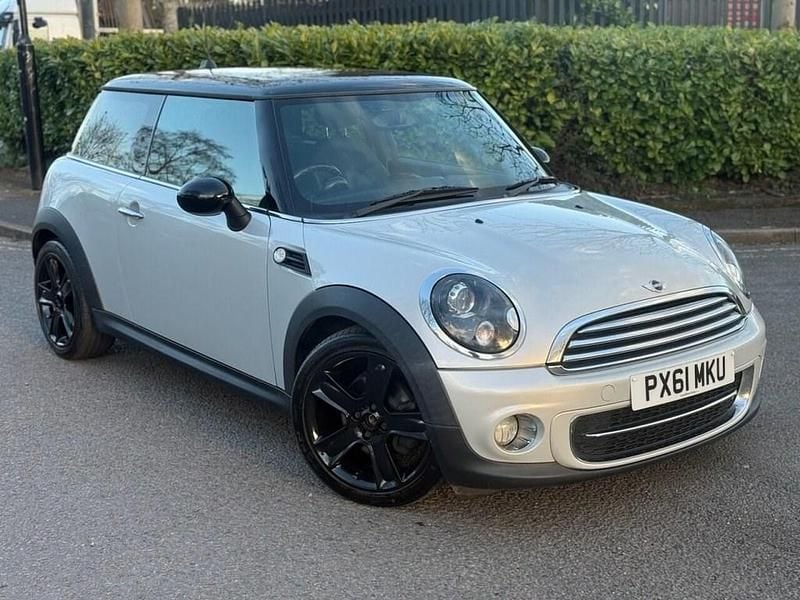 Used Mini Cooper D Hatch 112 HP (82 kW) 2011 Silver Hatchback
