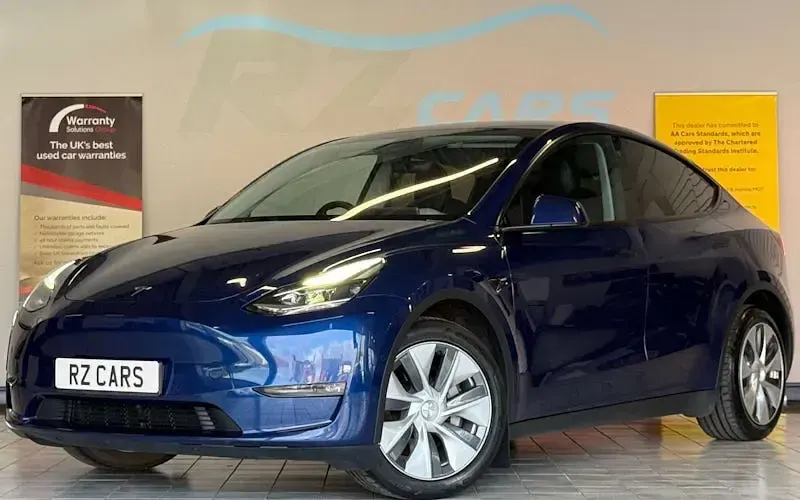 Used Tesla Model Y Long Range AWD 378 kW (514 HP) 2022 Blue SUV