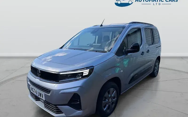 Used Vauxhall Combo Ultimate 100 kW (136 HP) 2026 MPV