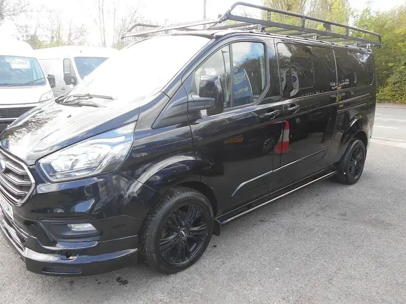 Used Ford Transit Custom Limited 130 HP (95 kW) 2019 Black Van