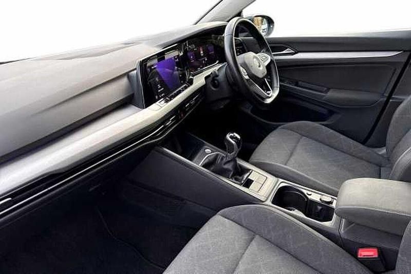 Used VW Golf VIII 130 HP (95 kW) 2021