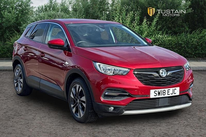 Used Vauxhall Grandland X Sport 120 HP (88 kW) 2018 Red SUV
