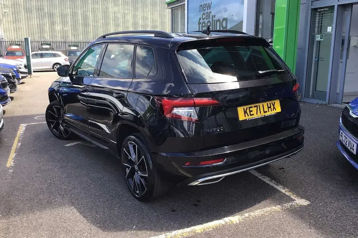 Used Skoda Karoq SportLine 110 HP (80 kW) 2022 Black magic pearl effect SUV