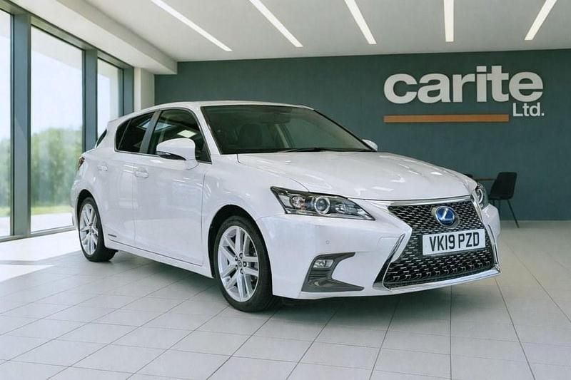 Used Lexus CT200h 2019 White Hatchback