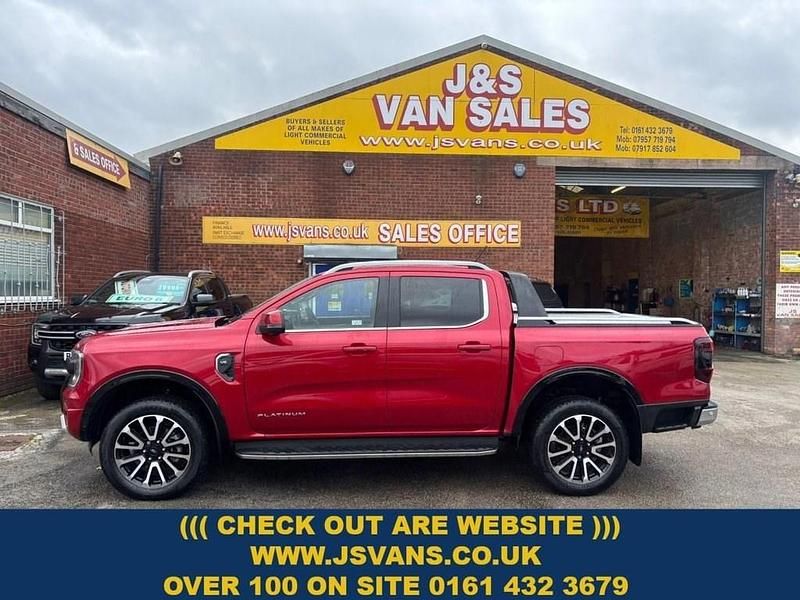 Used Ford Ranger Platinum 240 HP (176 kW) 2023 Red Pickup