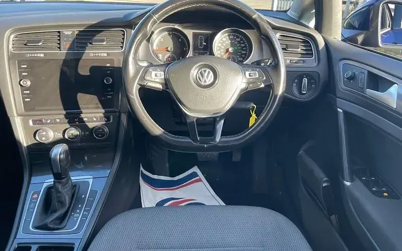 Used VW Golf VII Edition 150 HP (110 kW) 2020 Blue Hatchback