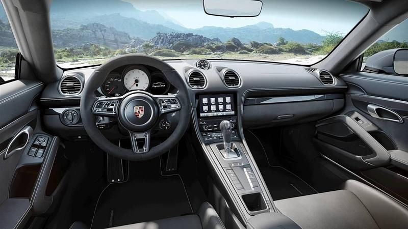 Used Porsche 718 Cayman 2023 Arctic grey Coupe