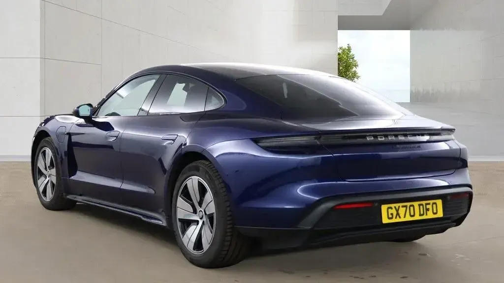 Used Porsche Taycan Performance Package 419 kW (571 HP) 2020 Sedan