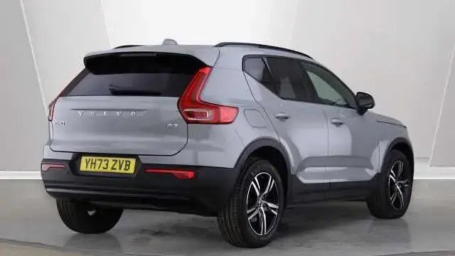 Used Volvo XC40 Plus 163 HP (119 kW) 2023 Blue SUV