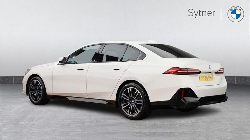 Used BMW 520 M Sport 205 HP (150 kW) 2024 White