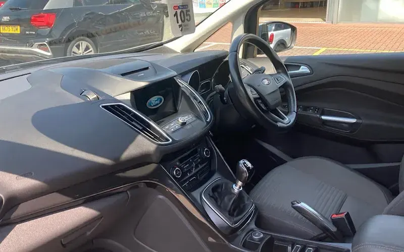 Used Ford Grand C-Max Titanium 120 HP (88 kW) 2019 MPV