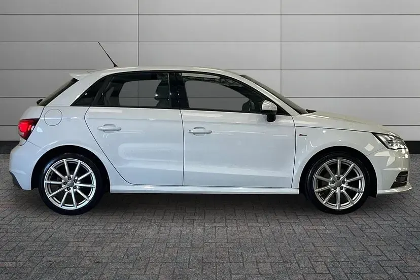 Used Audi A1 Sportback S-Line 123 HP (90 kW) 2015 White Hatchback