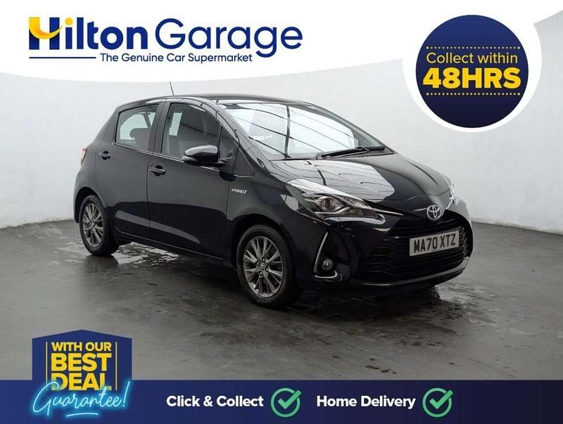 Used Toyota Yaris Hybrid 100 HP (73 kW) 2020 Black Hatchback