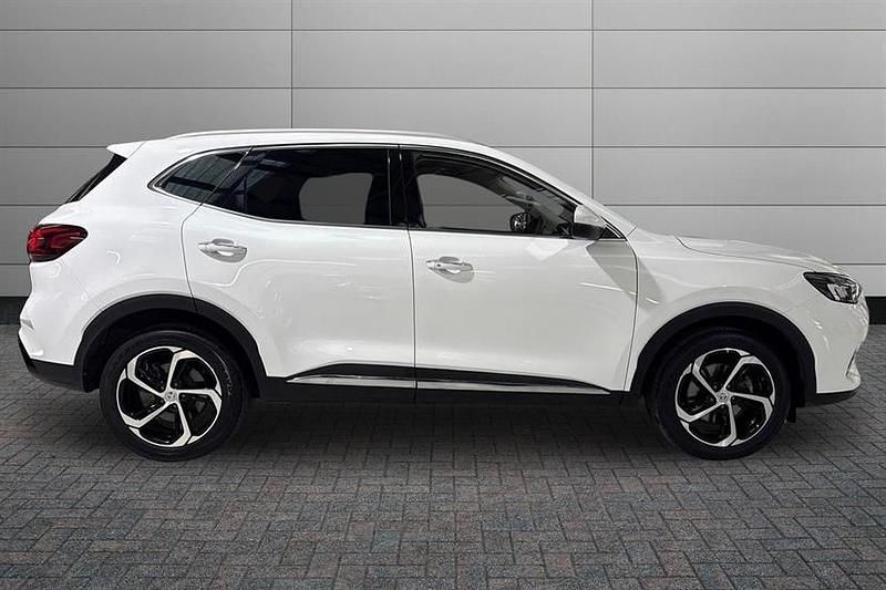 Used MG HS Trophy 162 HP (119 kW) 2024 Arctic white SUV