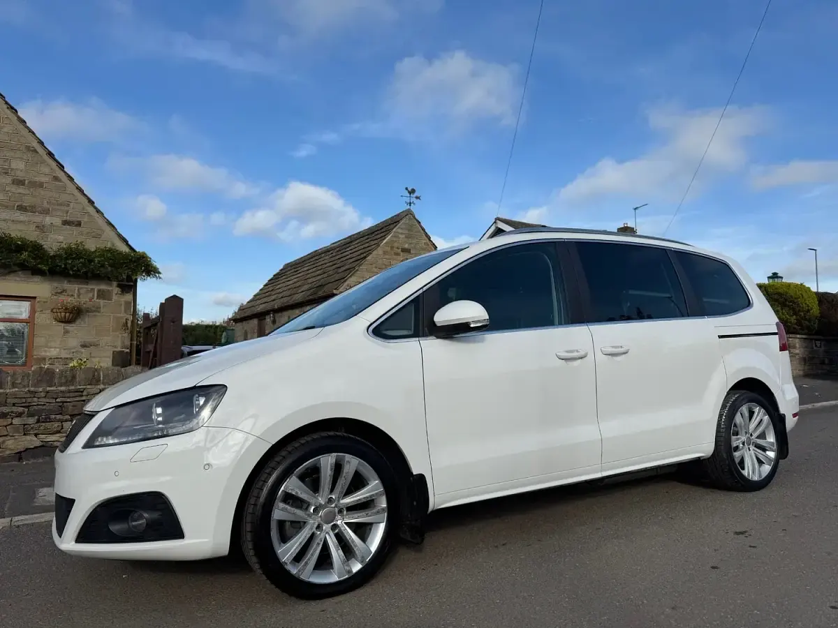 Used Seat Alhambra SE 177 HP (130 kW) 2014 White MPV