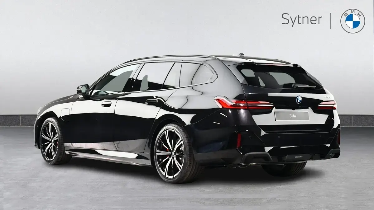 Used BMW 530e M Sport 295 HP (216 kW) 2026 Black Estate