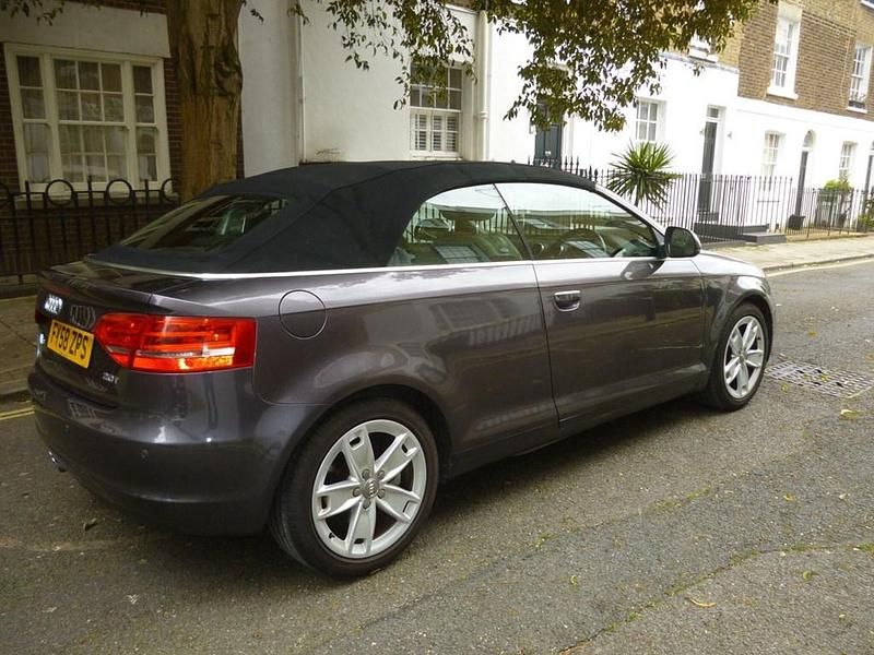 Usado Audi Cabriolet Sport 2009 Cinzento Cabrios