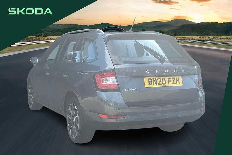Used Skoda Fabia SE Drive 94 HP (69 kW) 2020 Grey Estate