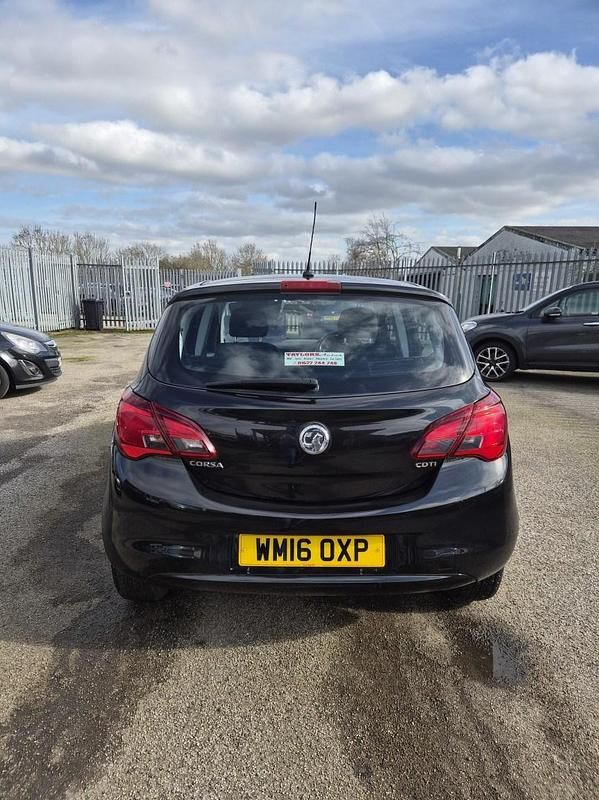 Used Vauxhall Corsa Design Edition 75 HP (55 kW) 2016 Black Hatchback