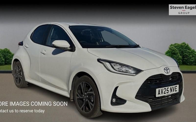 Used Toyota Yaris Hybrid Design 116 HP (85 kW) 2026 Hatchback