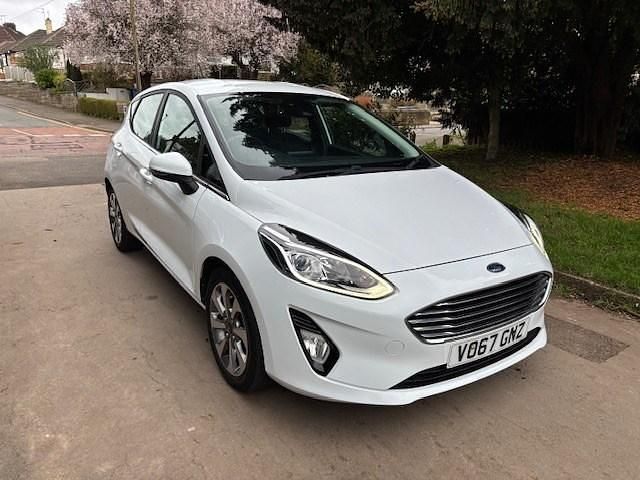 Used Ford Fiesta Zetec 100 HP (73 kW) 2017 White Hatchback