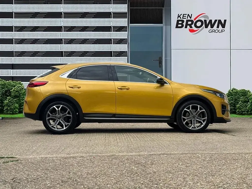 Used Kia XCeed First Edition 138 HP (101 kW) 2021 Yellow SUV
