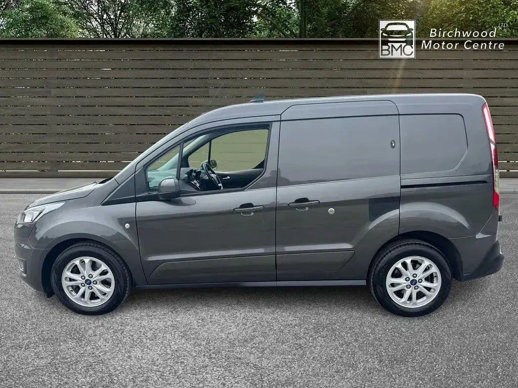 Used Ford Transit Connect Limited 120 HP (88 kW) 2021 Grey MPV