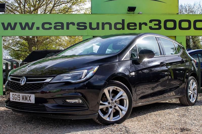 Used Vauxhall Astra SRi 150 HP (110 kW) 2019 Black Hatchback