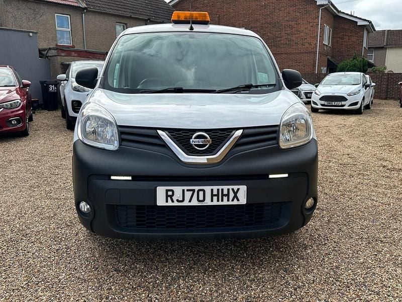 Used Nissan NV250 Acenta 115 HP (84 kW) 2020 White Van