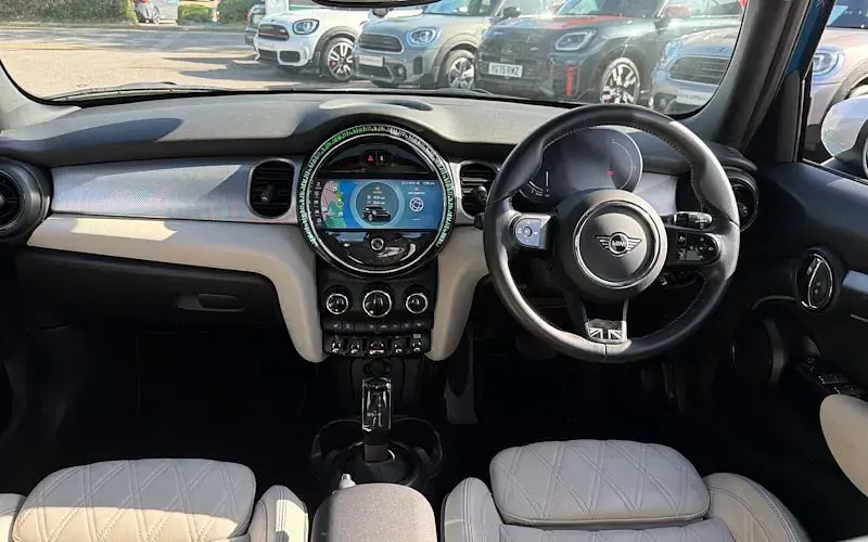 Used Mini Cooper Exclusive 136 HP (100 kW) 2023 Blue Hatchback