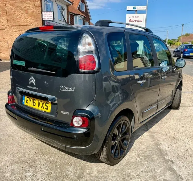 Used Citroën C3 Picasso Platinum 100 HP (73 kW) 2016 Grey MPV