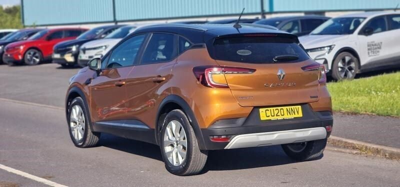 Used Renault Captur Iconic 100 HP (73 kW) 2020 Other SUV